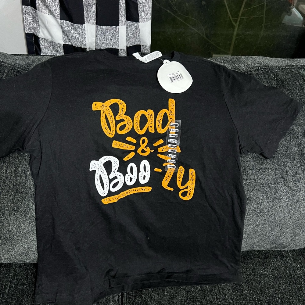 Smokey Mountain Moonshine Tee BNWT size large